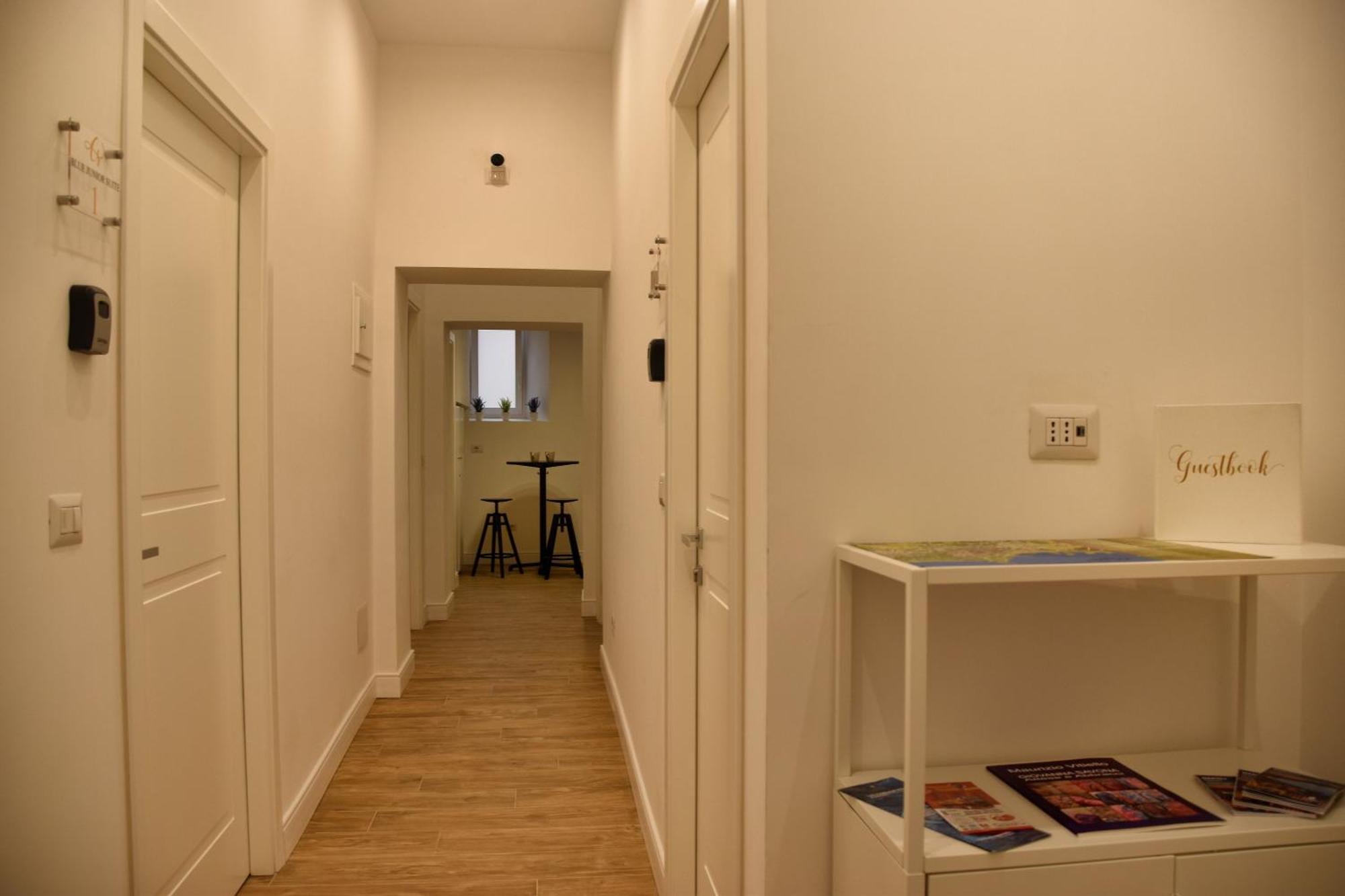 Centro Storico Rooms ナポリ エクステリア 写真